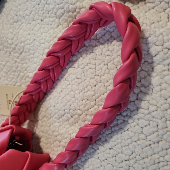 MADISON WEST Fuchsia Mini Bag with Braided handle & chain strap NWT - Picture 14 of 16